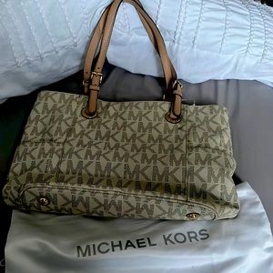 MK shoulder bag